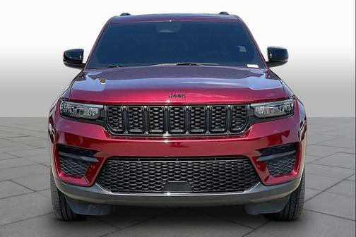 Velvet Red Pearlcoat 2023 Jeep Grand Cherokee Altitude