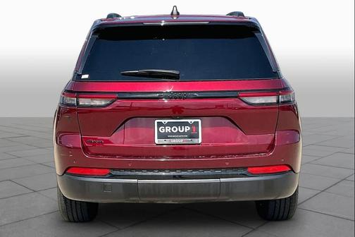Velvet Red Pearlcoat 2023 Jeep Grand Cherokee Altitude