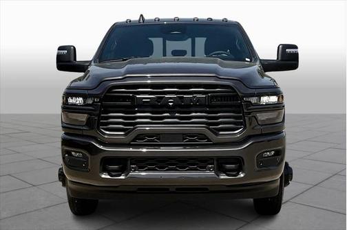 2025 RAM 3500 Big Horn Crew Cab 4x4 8' Box