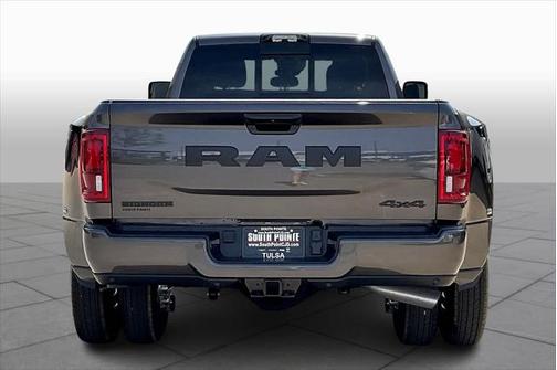 2025 RAM 3500 Big Horn Crew Cab 4x4 8' Box
