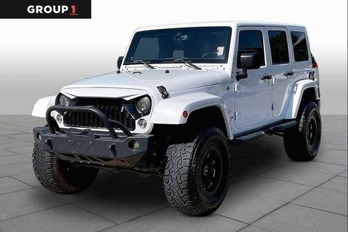 Bright White Clearcoat 2014 Jeep Wrangler Unlimited Sahara