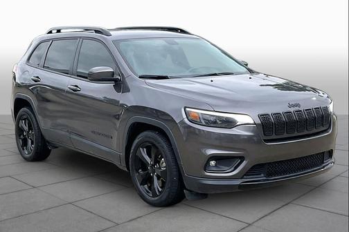 Granite Crystal Metallic Clearcoat 2019 Jeep Cherokee Altitude