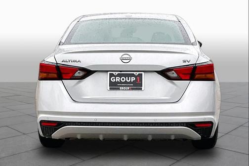 Brilliant Silver Metallic 2024 Nissan Altima 2.5 SV