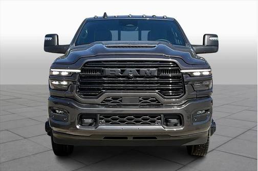 2025 RAM 3500 Laramie Crew Cab 4x4 8' Box
