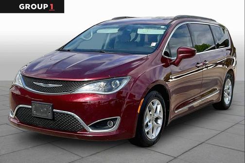 Velvet Red Pearlcoat 2017 Chrysler Pacifica Touring-L
