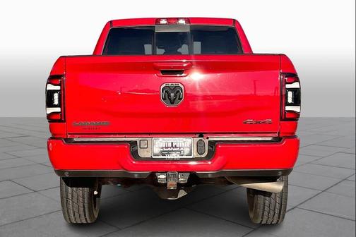 2022 RAM 2500 Laramie Crew Cab 4x4 6'4' Box