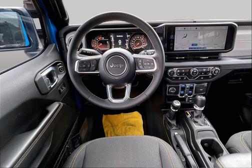 Hydro Blue Pearlcoat 2024 Jeep Wrangler 4-Door Sahara 4x4