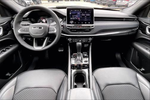 Red Hot Pearlcoat 2026 Jeep Compass Latitude