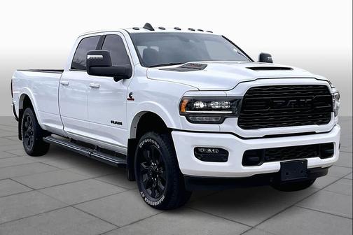 2023 RAM 3500 Limited Crew Cab 4x4 8' Box