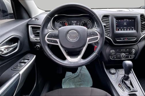 Bright White Clearcoat 2020 Jeep Cherokee Upland 4x4