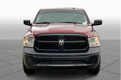 Photo 3 of 35 of 2021 RAM 1500 Classic Tradesman