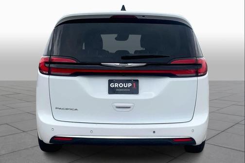 Bright White Clearcoat 2023 Chrysler Pacifica Touring L