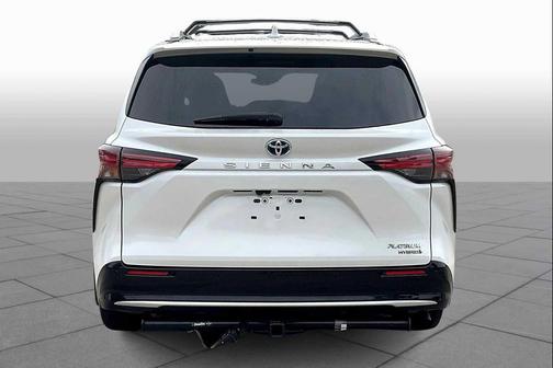 2022 Toyota Sienna Platinum 7 Passenger