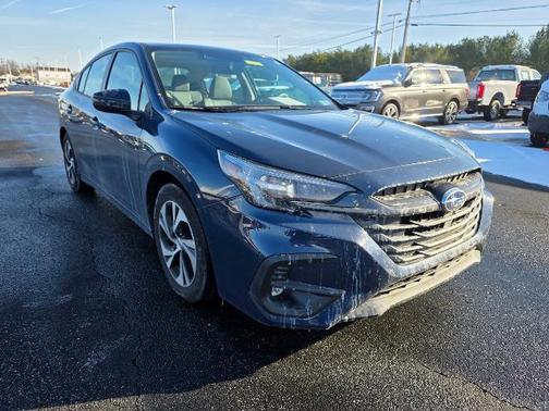 2024 Subaru Legacy PREMIUM