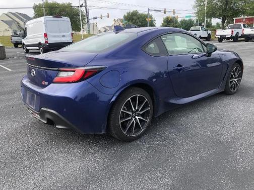 2023 Toyota GR86 BASE