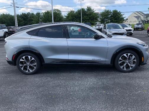 2021 Ford Mustang Mach-E PREMIUM