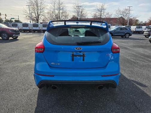 2017 Ford Focus RS BASE