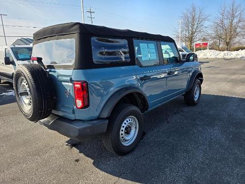 2022 Ford Bronco BASE