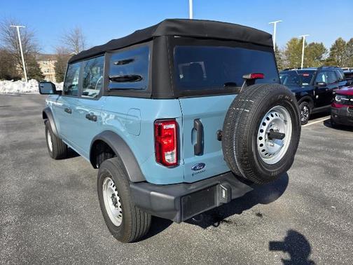 2022 Ford Bronco BASE