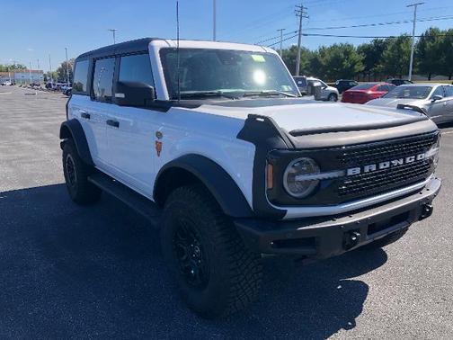 2023 Ford Bronco WILDTRAK