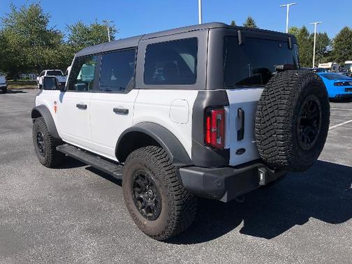 2023 Ford Bronco WILDTRAK