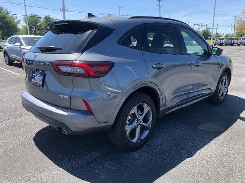 2024 Ford Escape ST-LINE SELECT