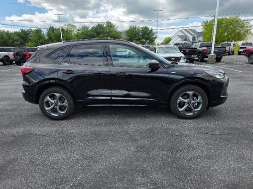 AGATE BLACK METALLIC 2023 Ford Escape ST-LINE