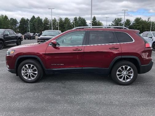 2021 Jeep Cherokee LATITUDE LUX