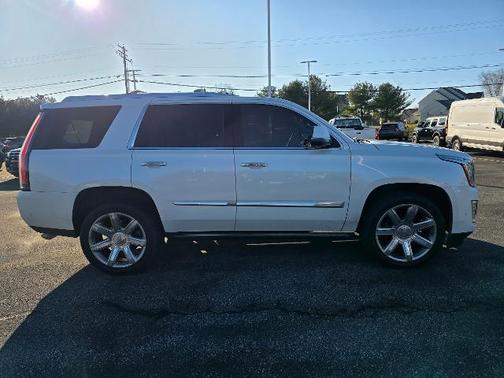 2017 Cadillac Escalade PREMIUM LUXURY