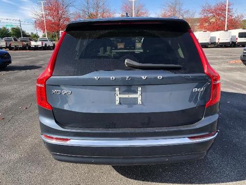 2023 Volvo XC90 B6 PLUS 7-SEATER