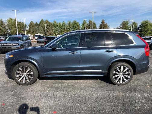 2023 Volvo XC90 B6 PLUS 7-SEATER