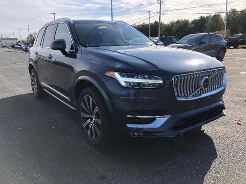 2023 Volvo XC90 B6 PLUS 7-SEATER