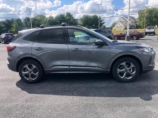 2023 Ford Escape ST-LINE SELECT
