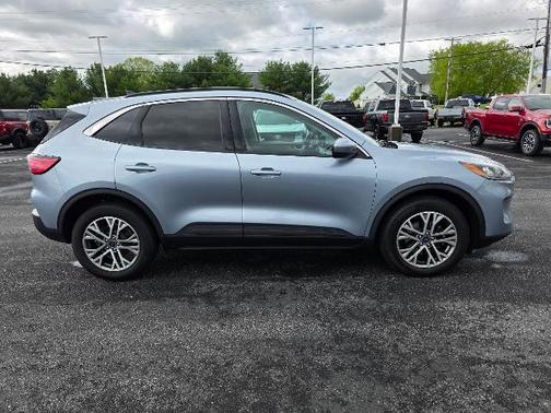ICED BLUE SILVER METALLIC 2022 Ford Escape SEL