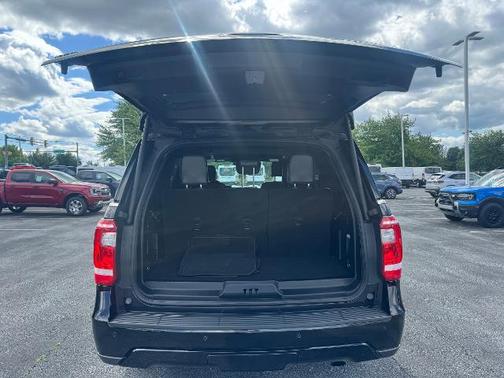 AGATE BLACK METALLIC 2020 Ford Expedition XLT