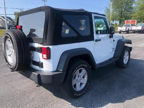 2018 Jeep Wrangler SPORT
