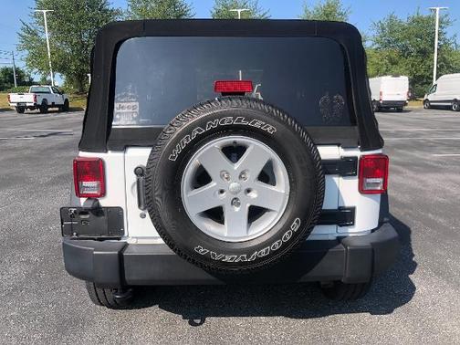 2018 Jeep Wrangler SPORT