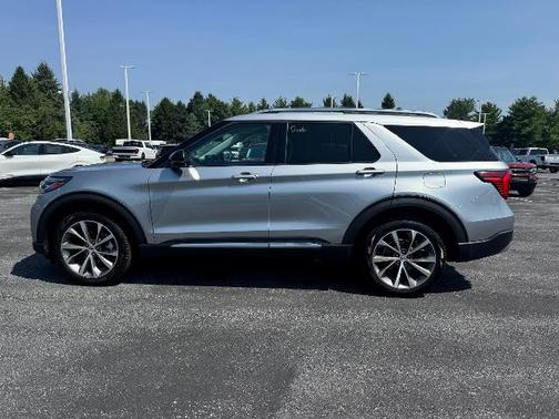 ICONIC SILVER METALLIC 2025 Ford Explorer PLATINUM