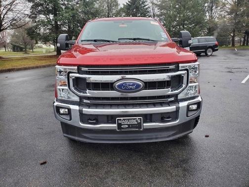 Photo 2 of 3 of 2020 Ford F-350 XLT