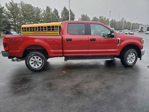Photo 1 of 3 of 2020 Ford F-350 XLT