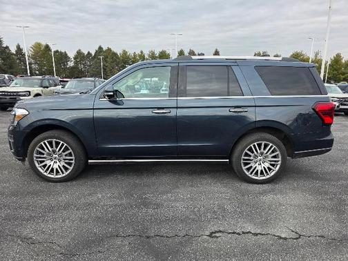 2022 Ford Expedition LIMITED