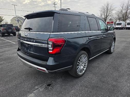 2022 Ford Expedition LIMITED