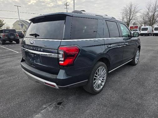 2022 Ford Expedition LIMITED