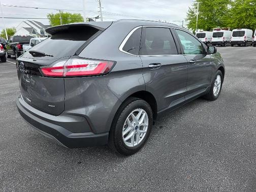 CARBONIZED GRAY 2022 Ford Edge SEL