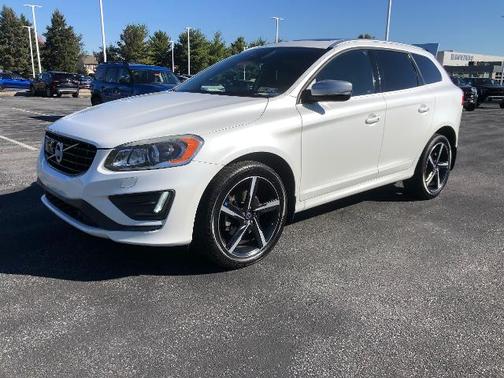 2016 Volvo XC60 T6 R-DESIGN PLATINUM