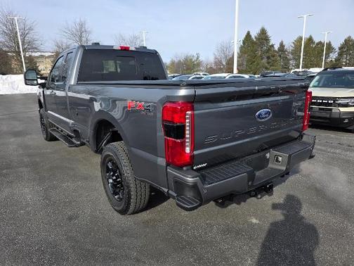 2023 Ford F-250 XLT