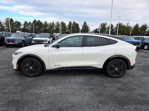 2021 Ford Mustang Mach-E CALIFORNIA ROUTE 1