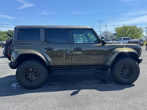 SHELTER GREEN 2024 Ford Bronco RAPTOR