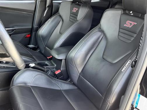 2017 Ford Focus ST
