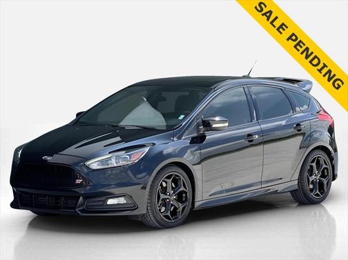 2017 Ford Focus ST ST